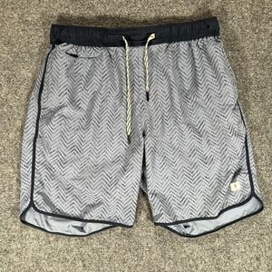 7Diamonds Core Active Shorts Mens Medium Grey Chevron Geometric 7.5"